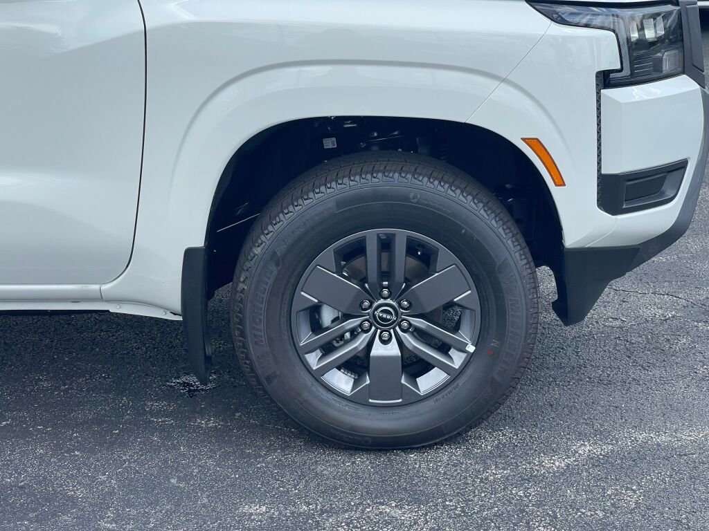 New 2026 Glacier White Nissan SV image 23