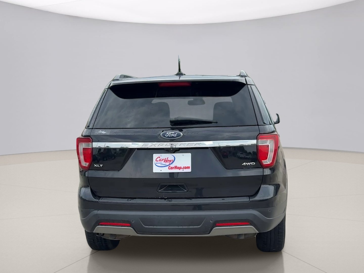 Used 2019 Black Ford XLT image 4