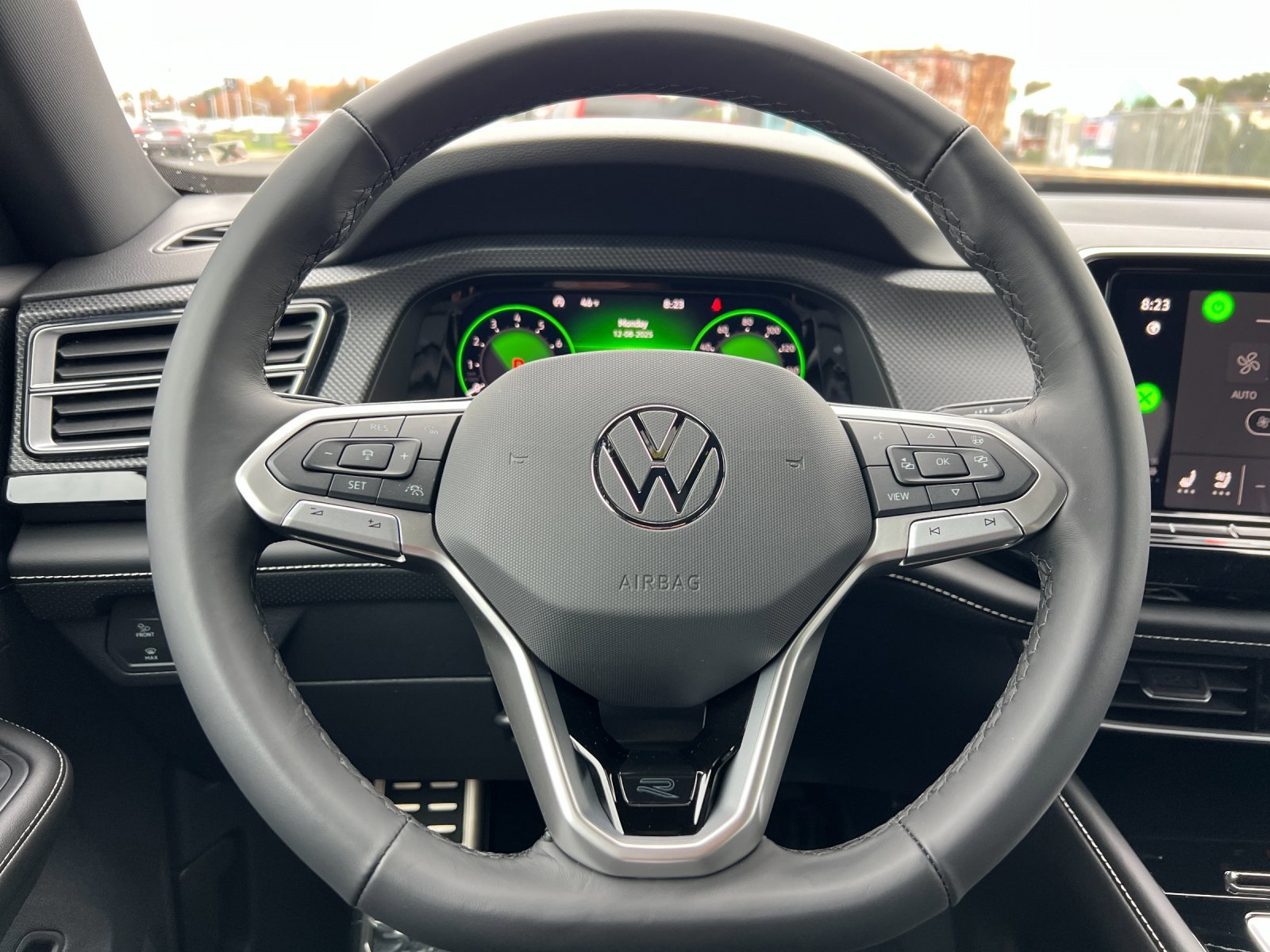 2026 Volkswagen Atlas Cross Sport SEL Premium R-LINE - Photo 23