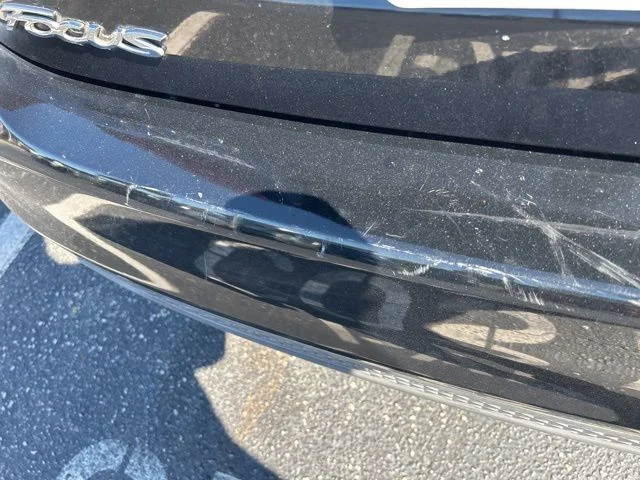 Used 2016 Black Ford SE image 12