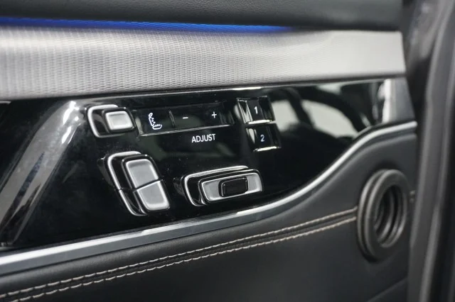 2023 Jeep Grand Wagoneer Series I - Photo 20