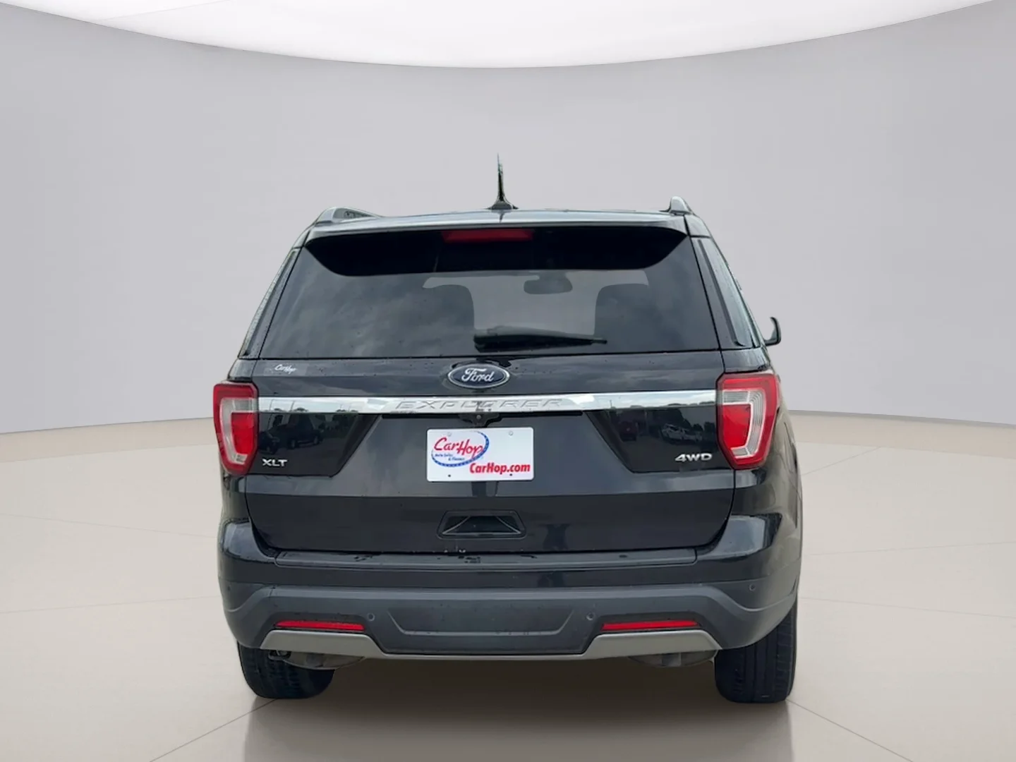 Used 2019 Black Ford XLT image 4