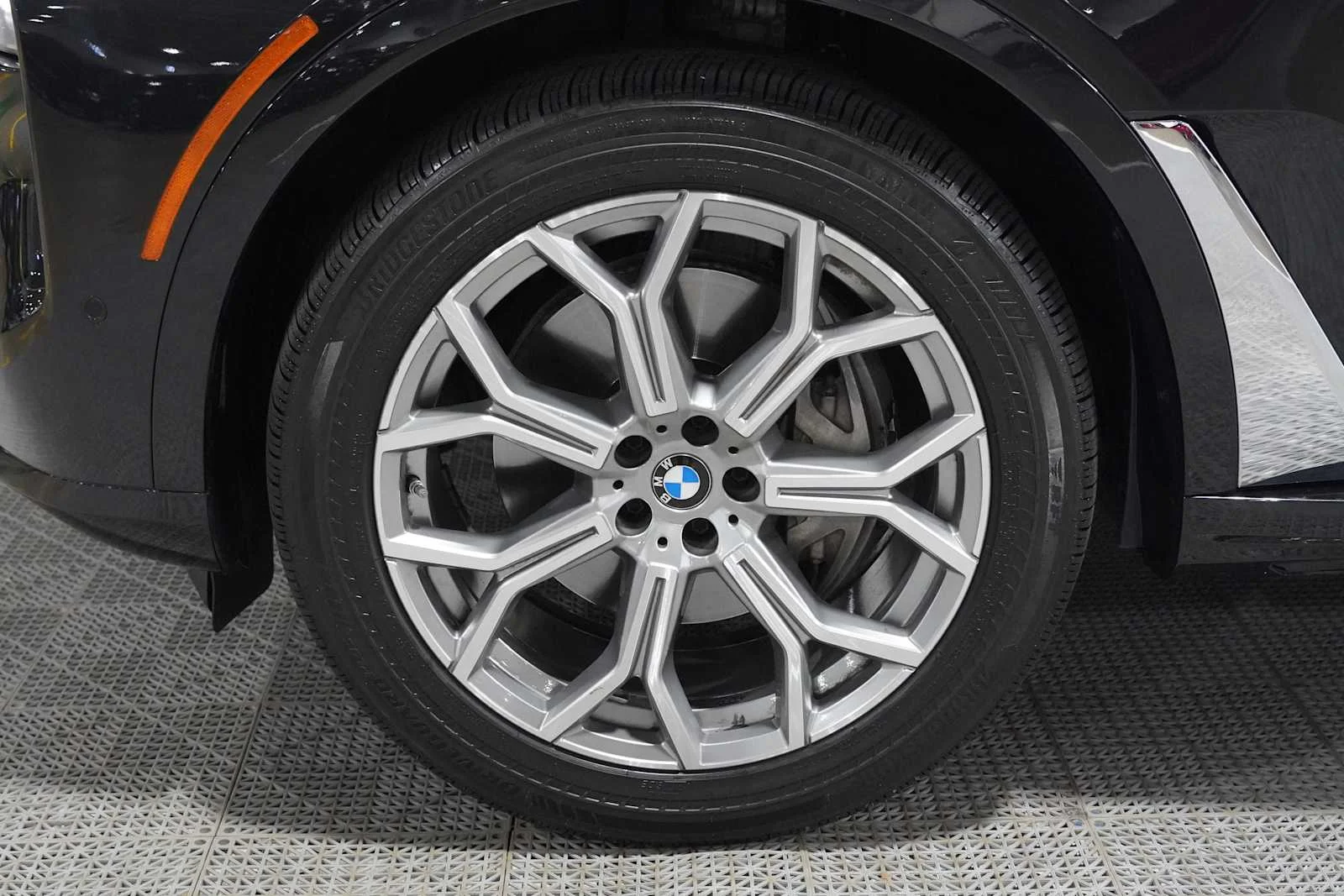 Certified Used 2026 Black Sapphire Metallic BMW xDrive40i image 8