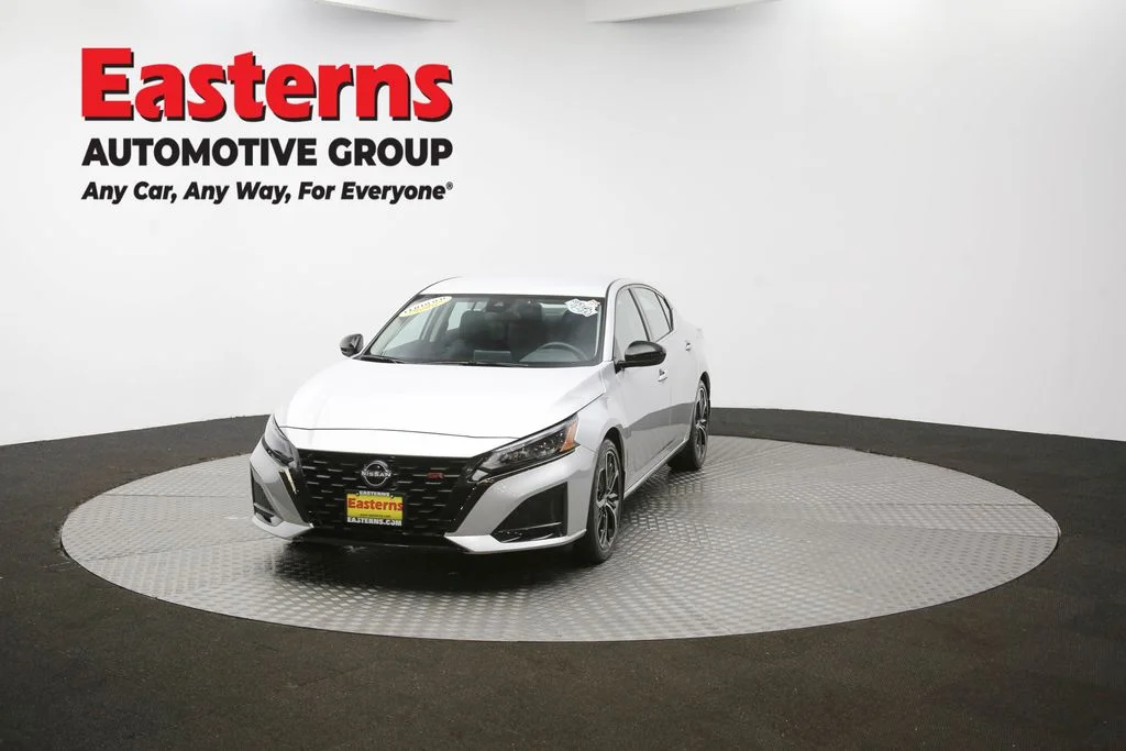 Used 2023 Silver Nissan 2.5 SR image 50