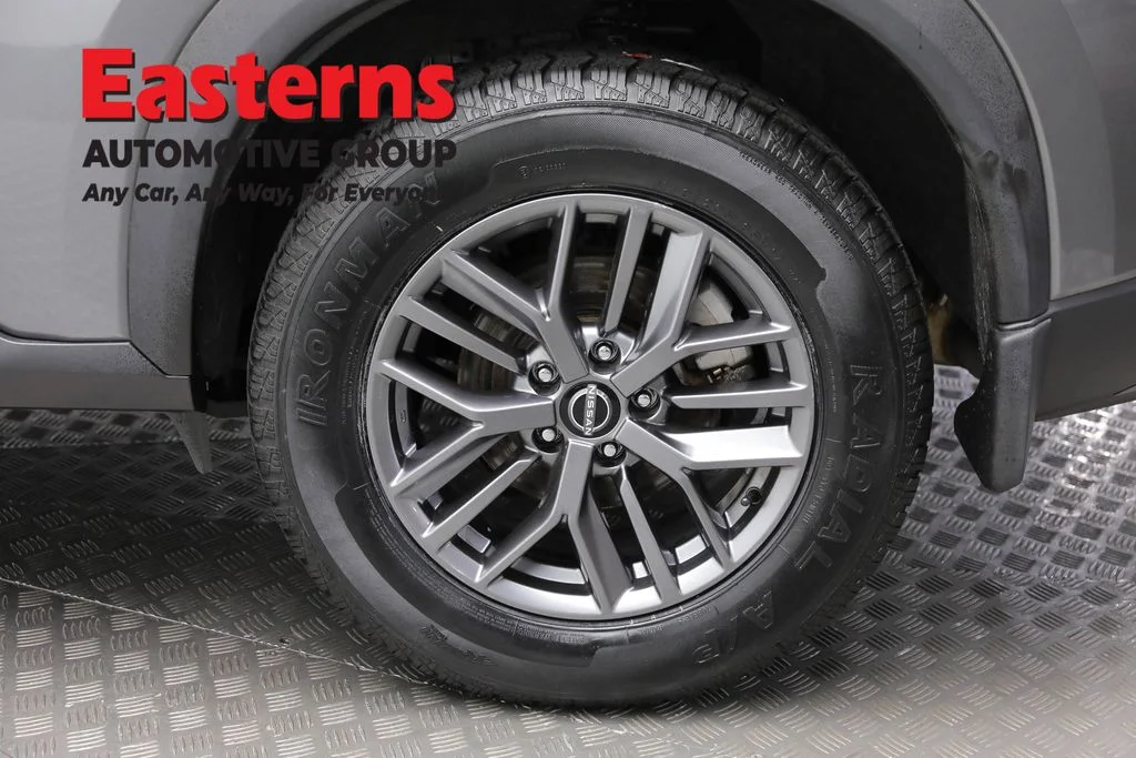 Used 2023 Gray Nissan S image 8