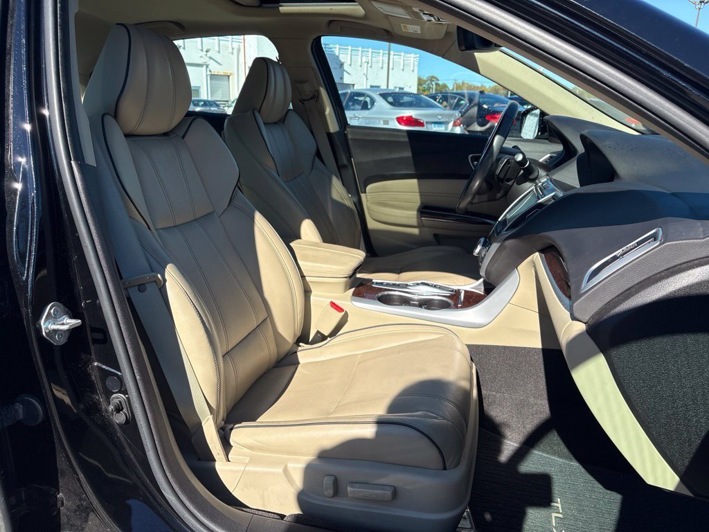 Used 2019  Acura 3.5L Technology Pkg image 18
