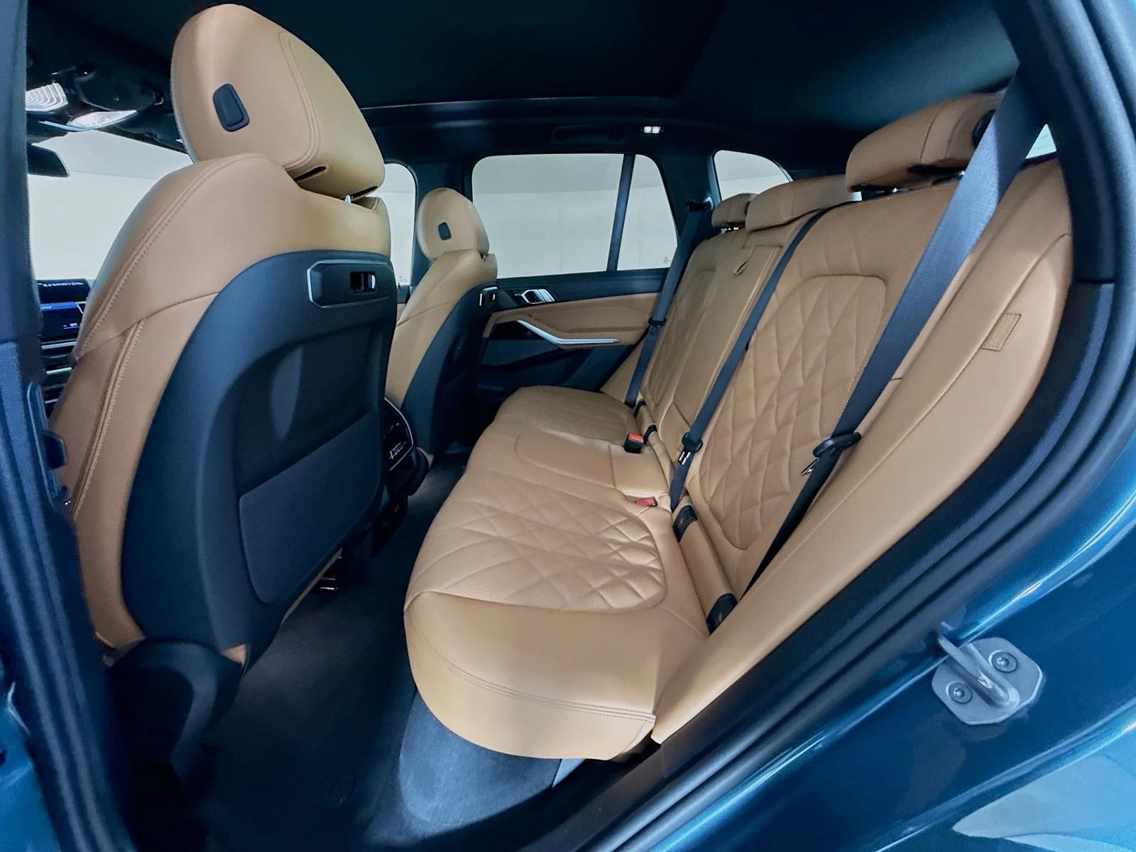 New 2026 Blue Ridge Mountain Metallic BMW xDrive40i image 26