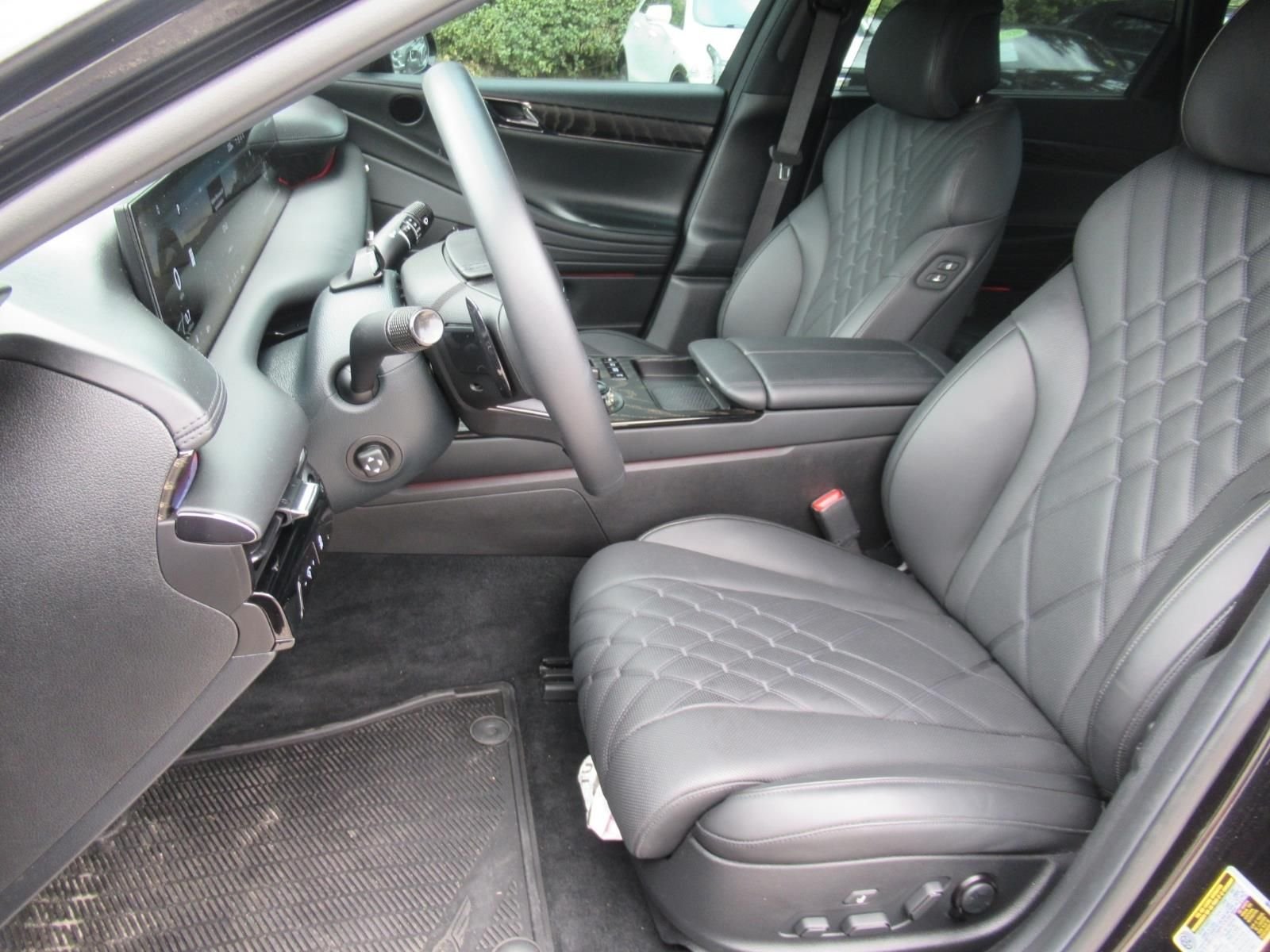 Used 2026 Black Genesis 3.5T image 19