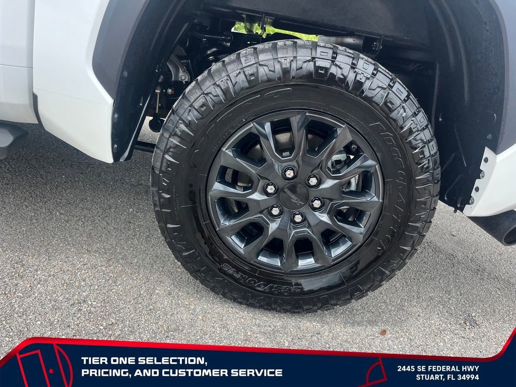 Used 2024 White Toyota SR5 image 9