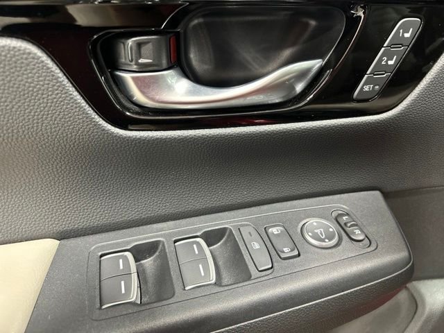 Certified Used 2025 Radiant Red Metallic Honda EX-L image 25