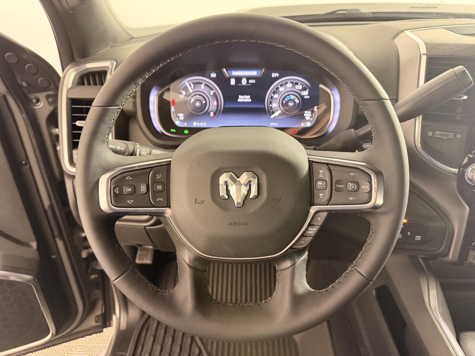 2026 RAM 3500 Laramie - Photo 28