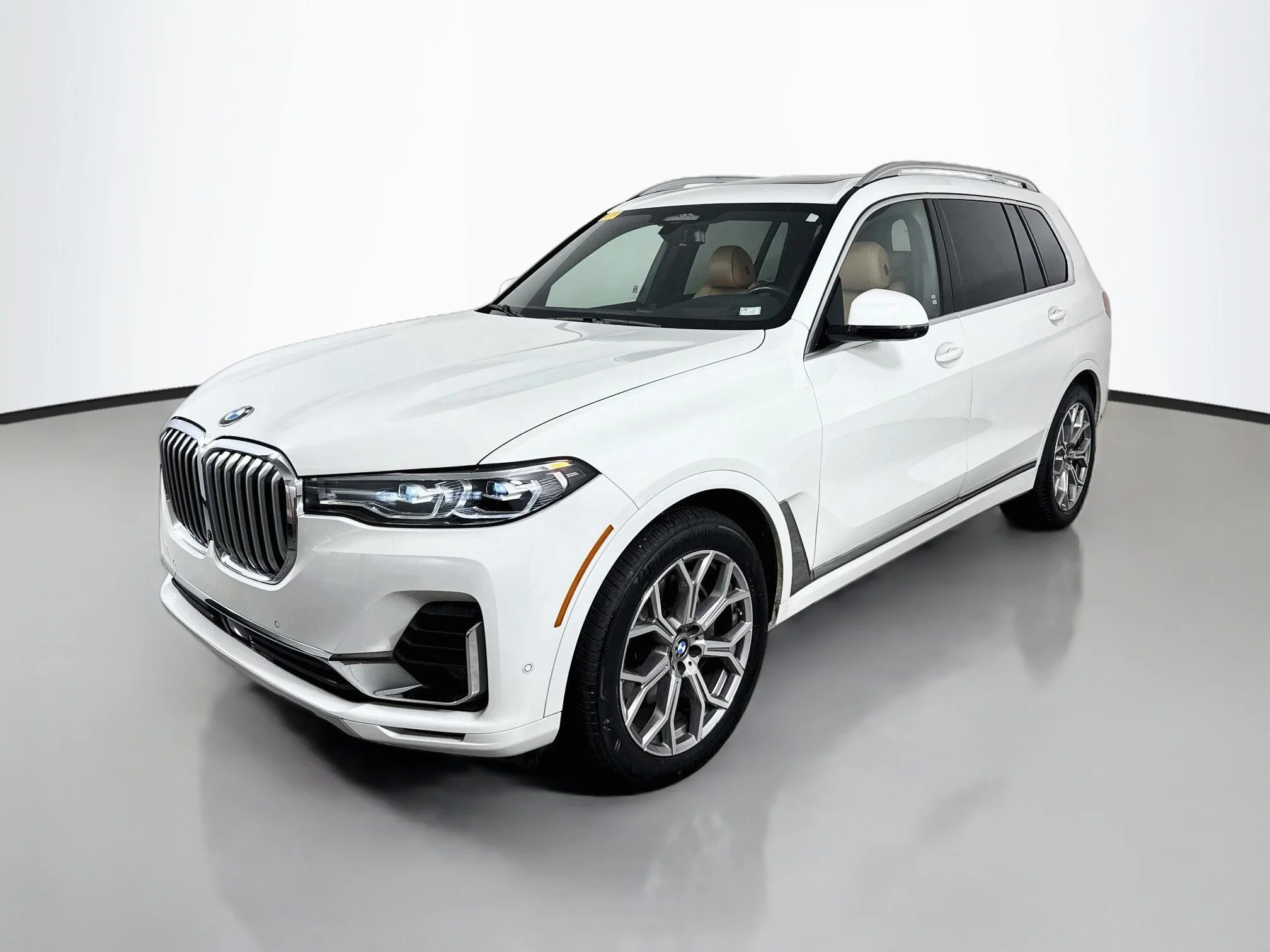 Used 2021 Alpine White BMW xDrive40i image 3