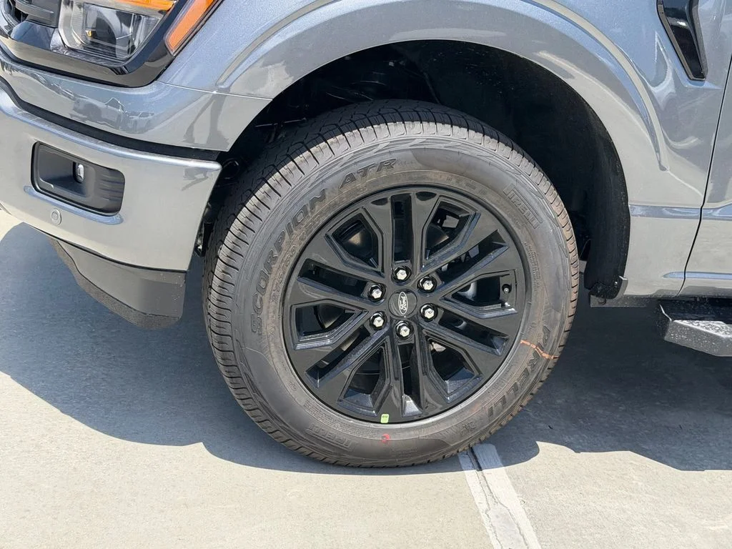 New 2026 Gray Ford XLT image 4
