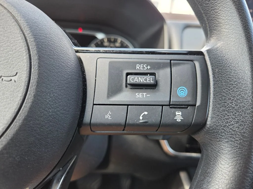Used 2023 White Nissan SV image 14