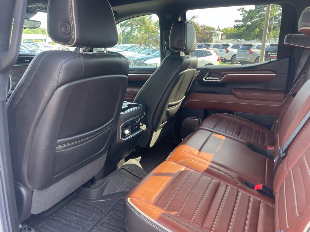 Used 2024 White GMC Denali Ultimate image 8