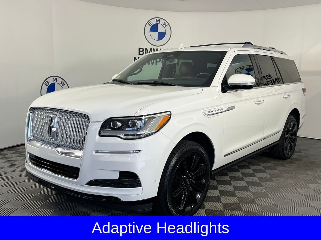 Used 2023 White Lincoln Reserve image 7