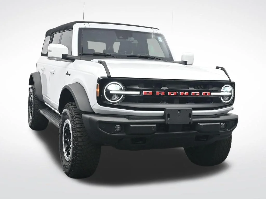 Used 2024 Oxford White Ford Outer Banks image 3