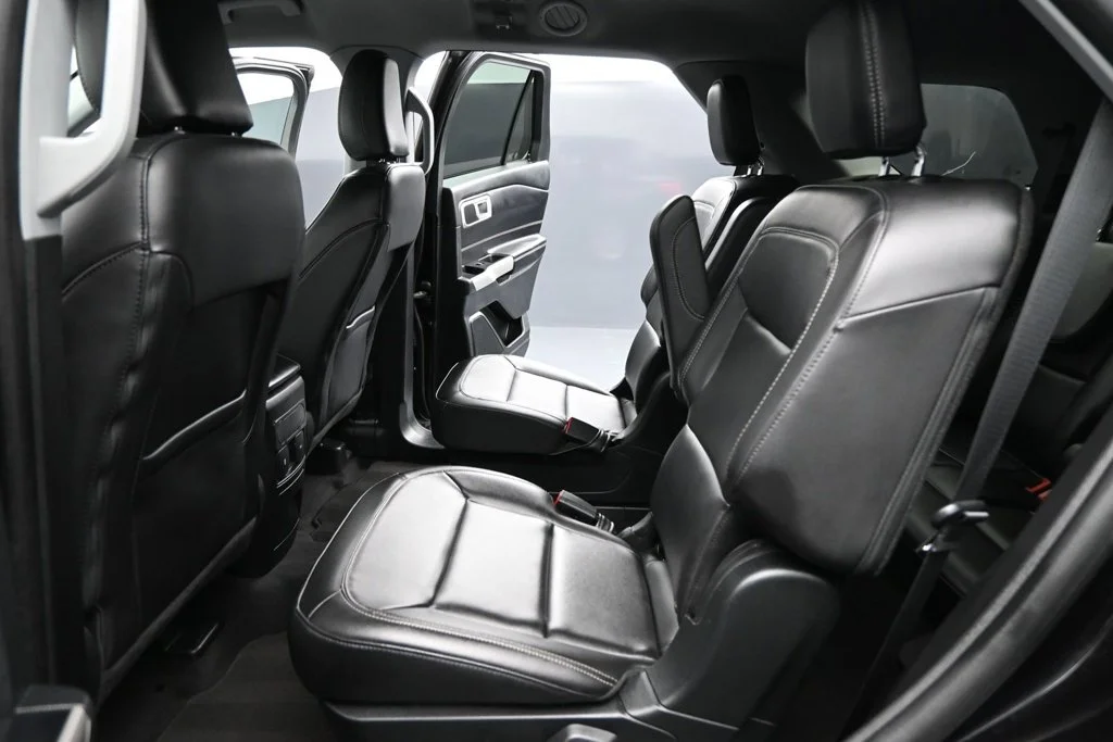 Used 2023 Black Ford XLT image 15