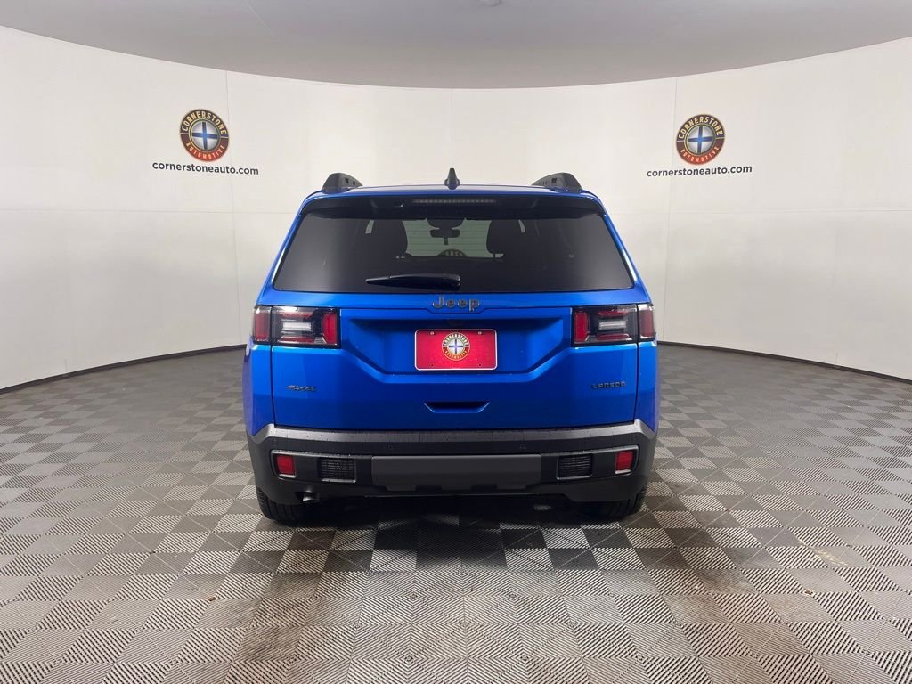 New 2026 Hydro Blue Pearl-Coat Exterior Paint Jeep Laredo image 19