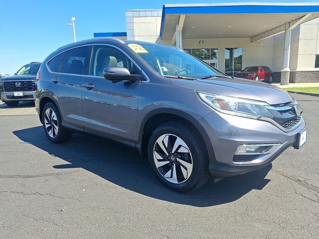Certified Used 2016 Modern Steel Metallic Honda Touring image 3