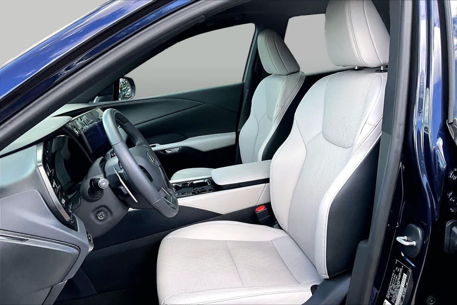 Used 2026 Nightfall Mica Lexus Premium+ image 7