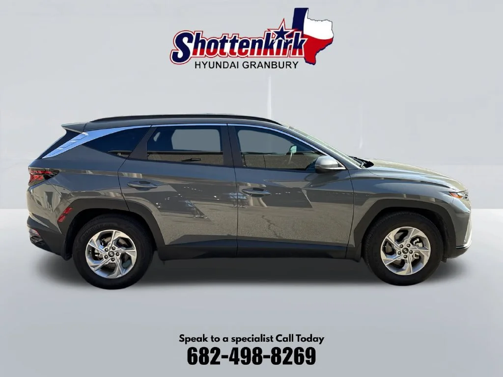 Used 2024 Hampton Gray Hyundai SEL image 5