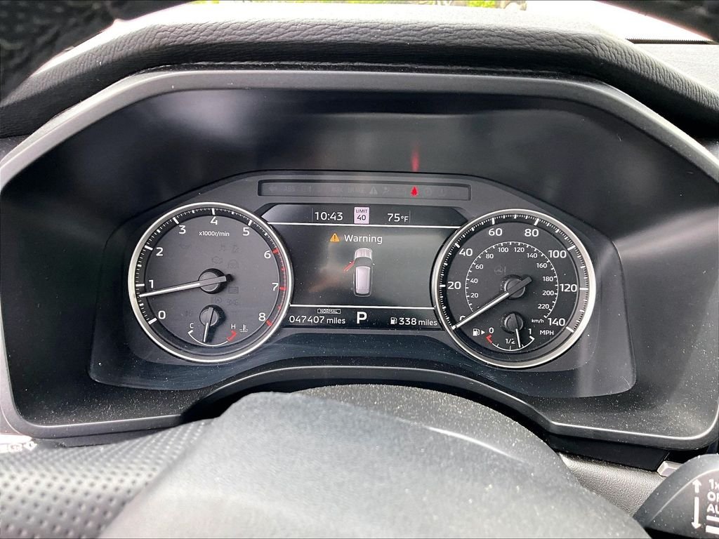 Used 2024 Gray Mitsubishi SE Black Edition image 25