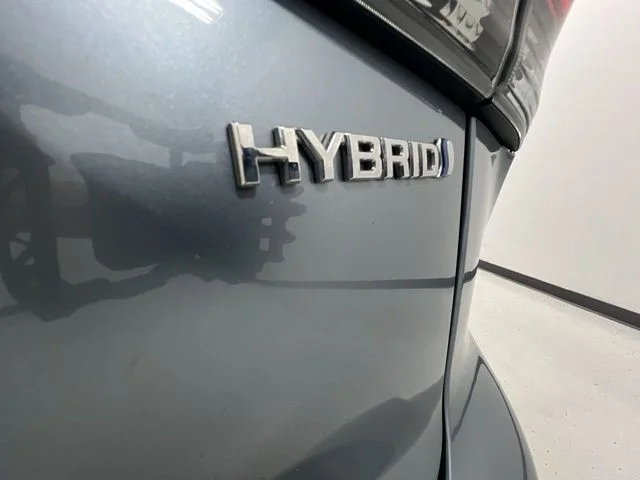 Used 2021 Blue Toyota Platinum image 34
