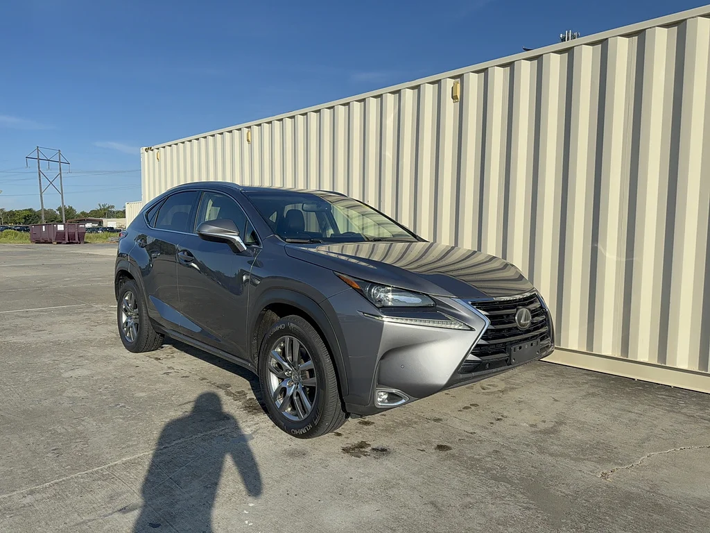 Used 2016 Nebula Gray Pearl Lexus Base image 1