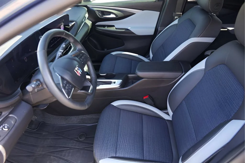 Used 2026 Ocean Blue Metallic Buick Preferred image 12
