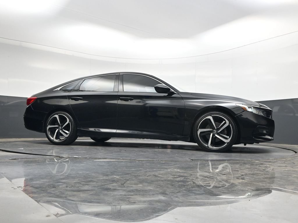 Used 2018  Honda Sport image 39