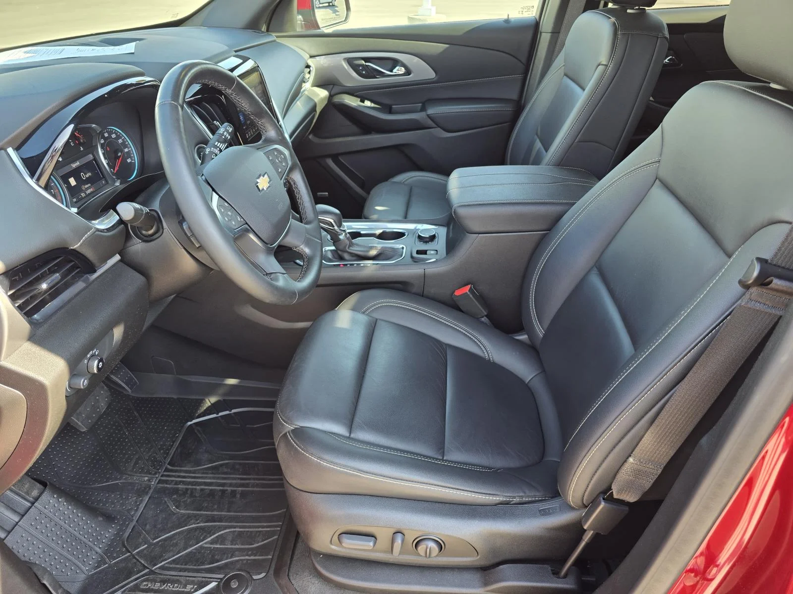 Used 2023 RADIANT RED TINTCOAT Chevrolet LT Leather image 9