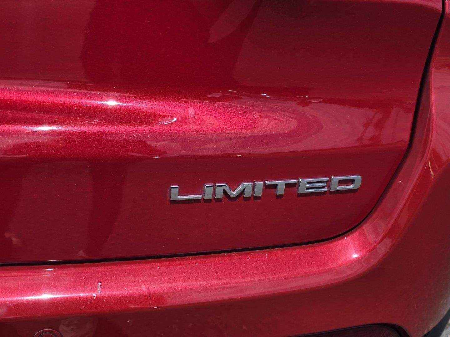 Used 2025 Velvet Red Pearlcoat Jeep Altitude X image 29