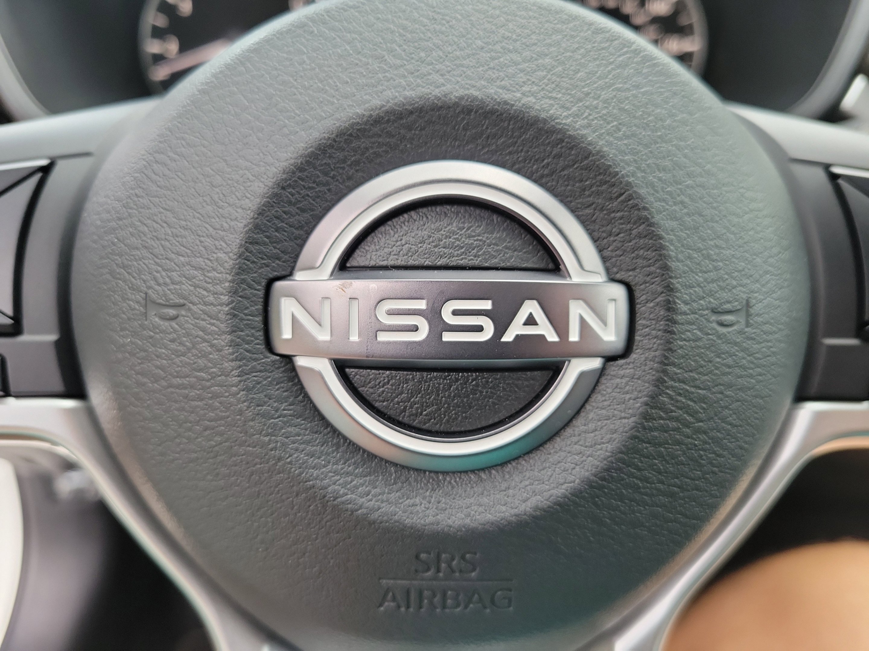 Used 2026 Pearl White Tricoat Nissan 2.5 SV image 27