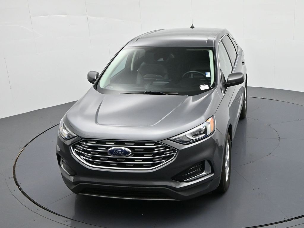 Used 2022 Gray Metallic Ford SEL image 16