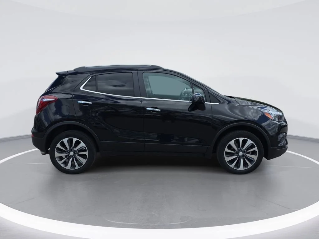 Certified 2022 Buick Encore Preferred with VIN KL4CJESM4NB568250 for sale in Westland, MI