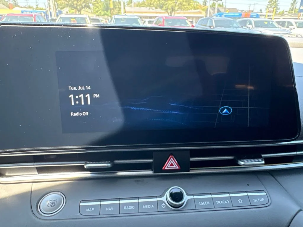 Used 2024 Black Hyundai SEL image 16