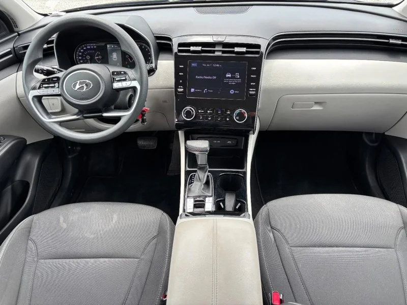 Used 2024 Gray Hyundai SE image 14