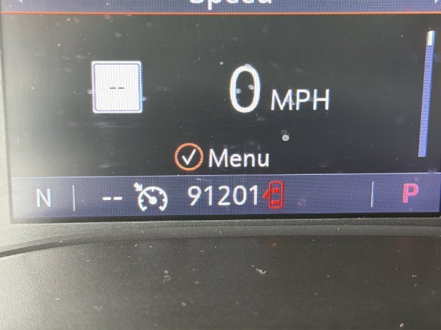 Used 2022 Red Chevrolet Z71 image 18