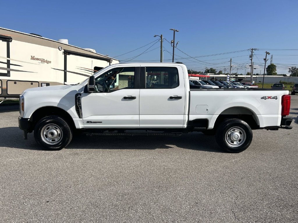 Certified Used 2026 Oxford White Ford XL image 7