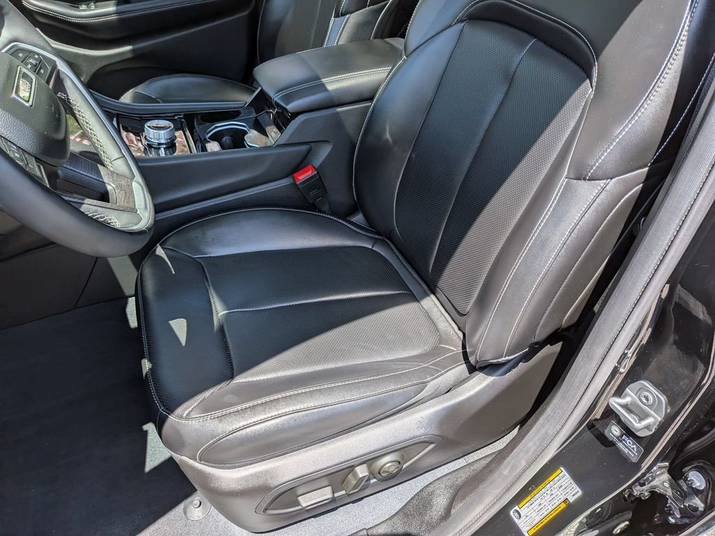 Used 2023 Black Jeep Limited image 25