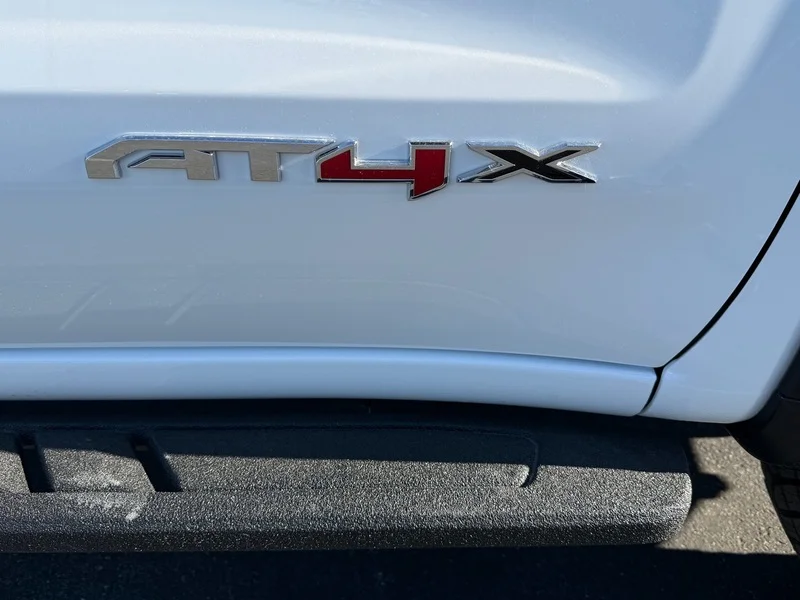 New 2026 Summit White GMC AT4X image 22