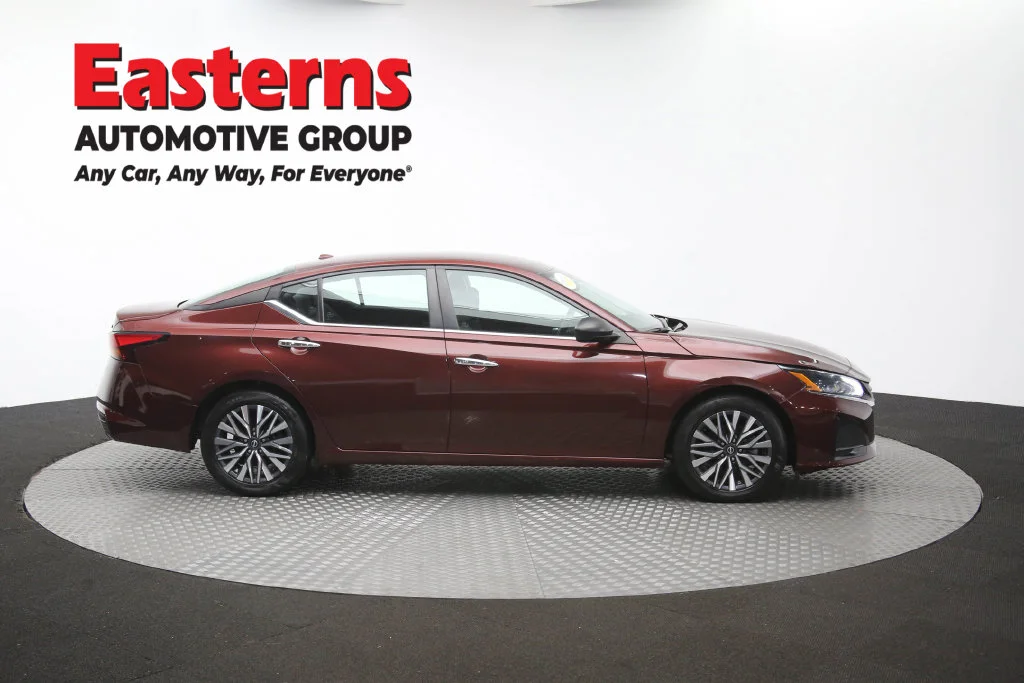 Used 2024 Red Nissan 2.5 SV image 47