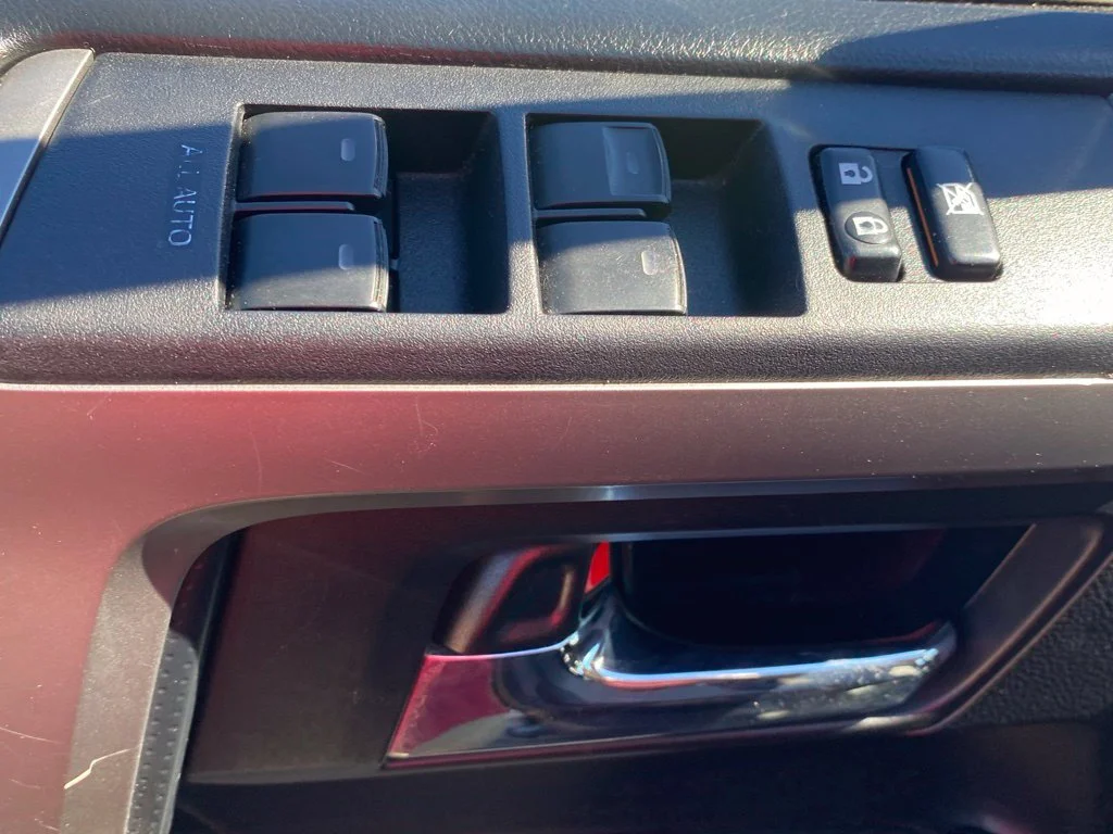 Used 2017 Black Toyota SR5 image 17