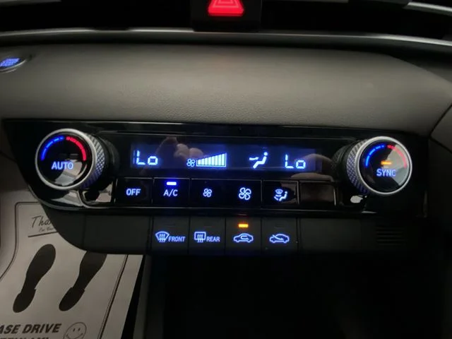 Used 2022 Gray Hyundai SEL image 18