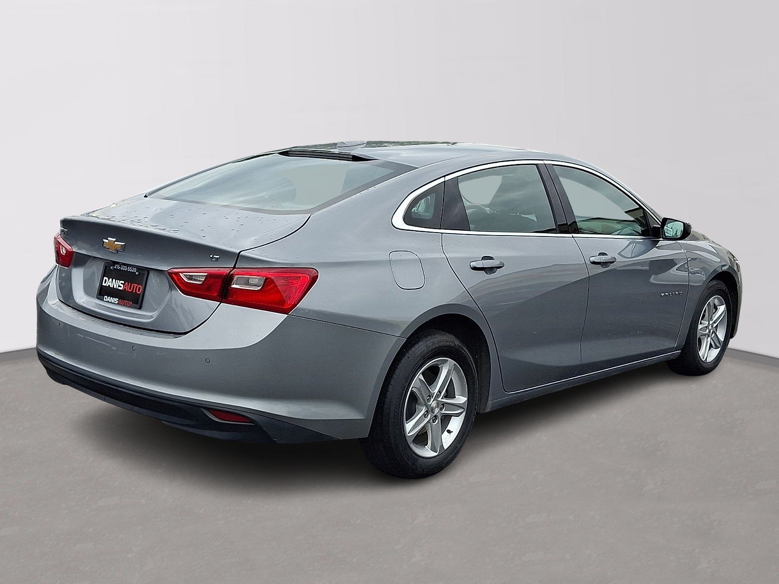 Used 2024 Mineral Gray Metallic - G5D Chevrolet FWD 1LT image 6