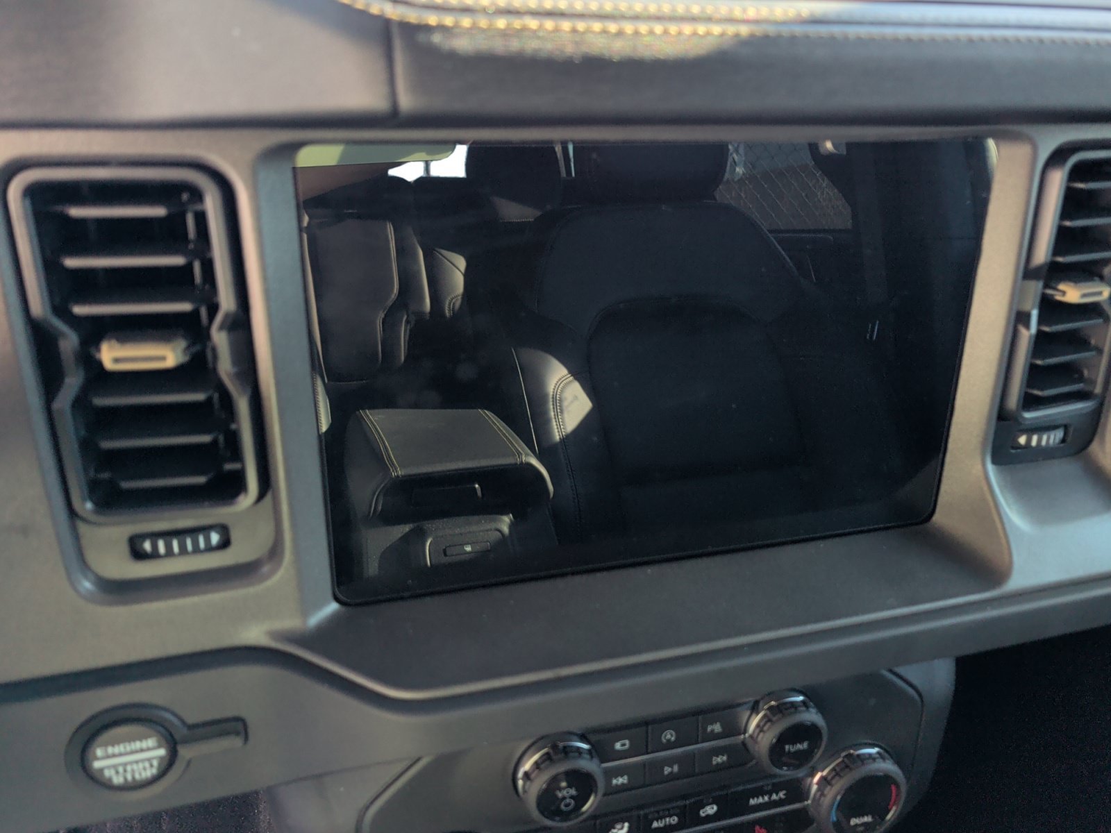 Used 2025 Shadow Black Ford Badlands image 10