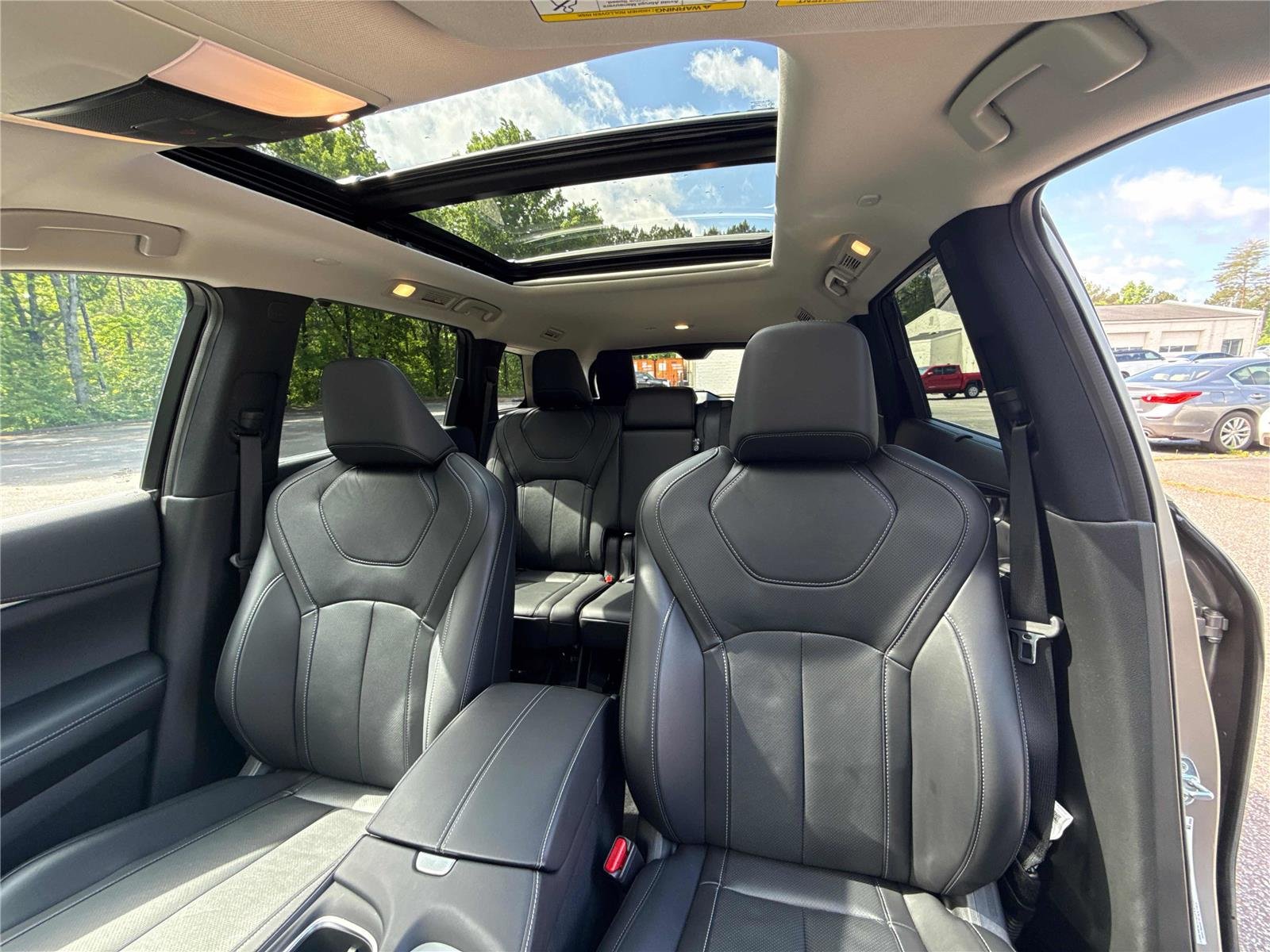 Used 2025 Warm Titanium INFINITI SENSORY image 24