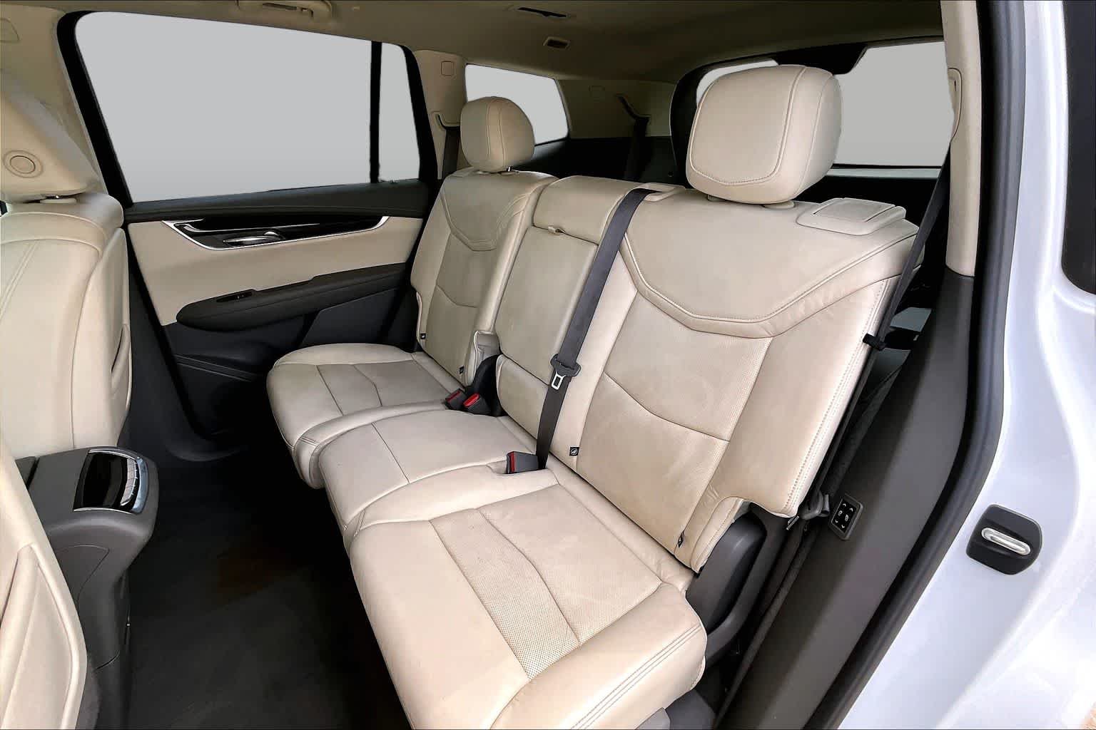 Used 2020 Crystal White Tricoat Cadillac FWD Premium Luxury image 19