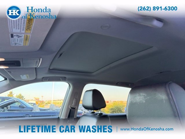 Used 2024 Lunar Silver Metallic Honda EX-L image 5
